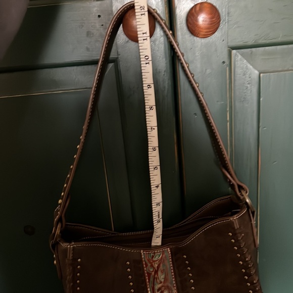 Trinity Tooled CC collection Purse - Picture 16 of 17